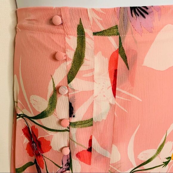 LEITH Floral Midi Skirt With Side Slit - Picture 2 of 8